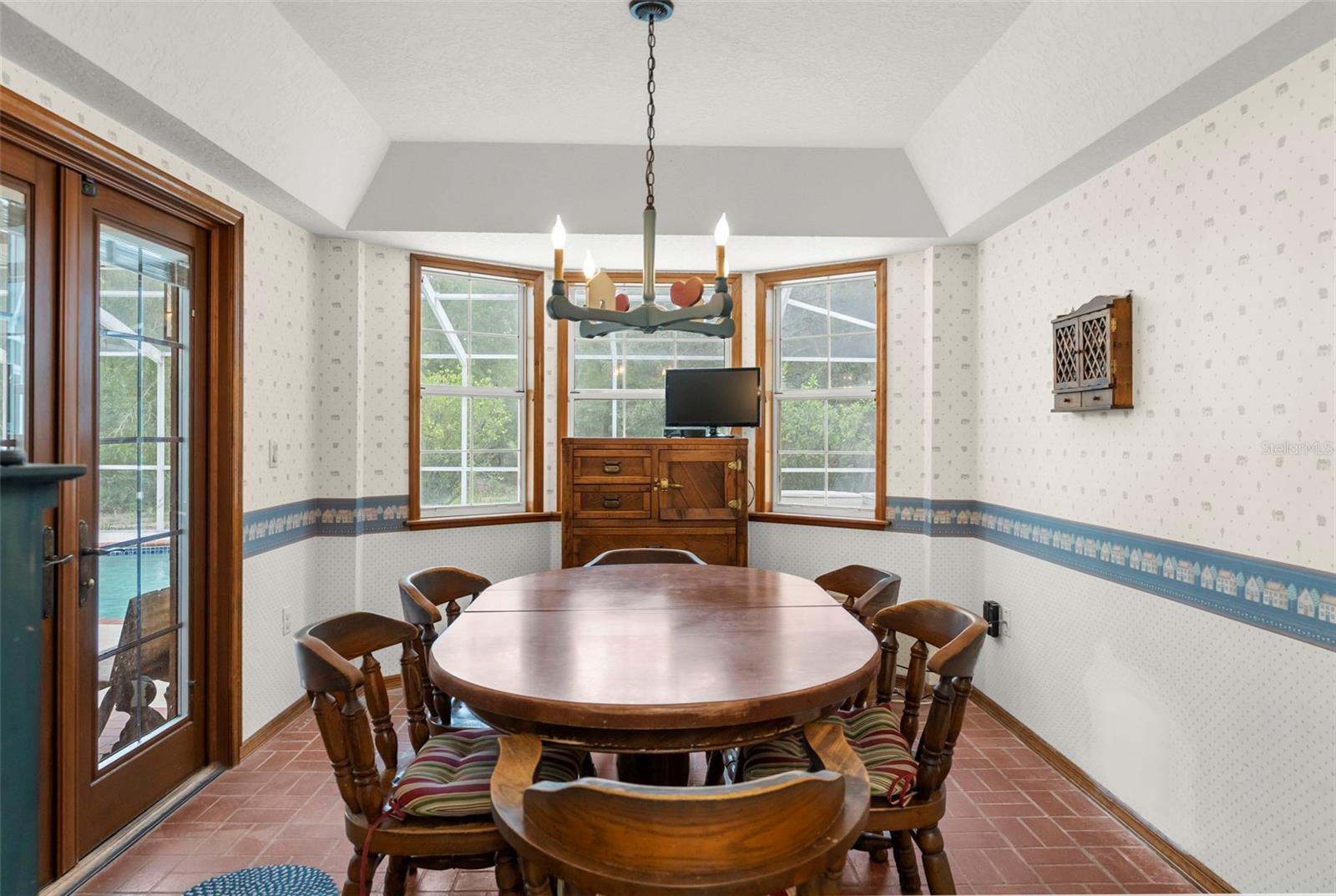 17131 DALBERG DR — photo 19