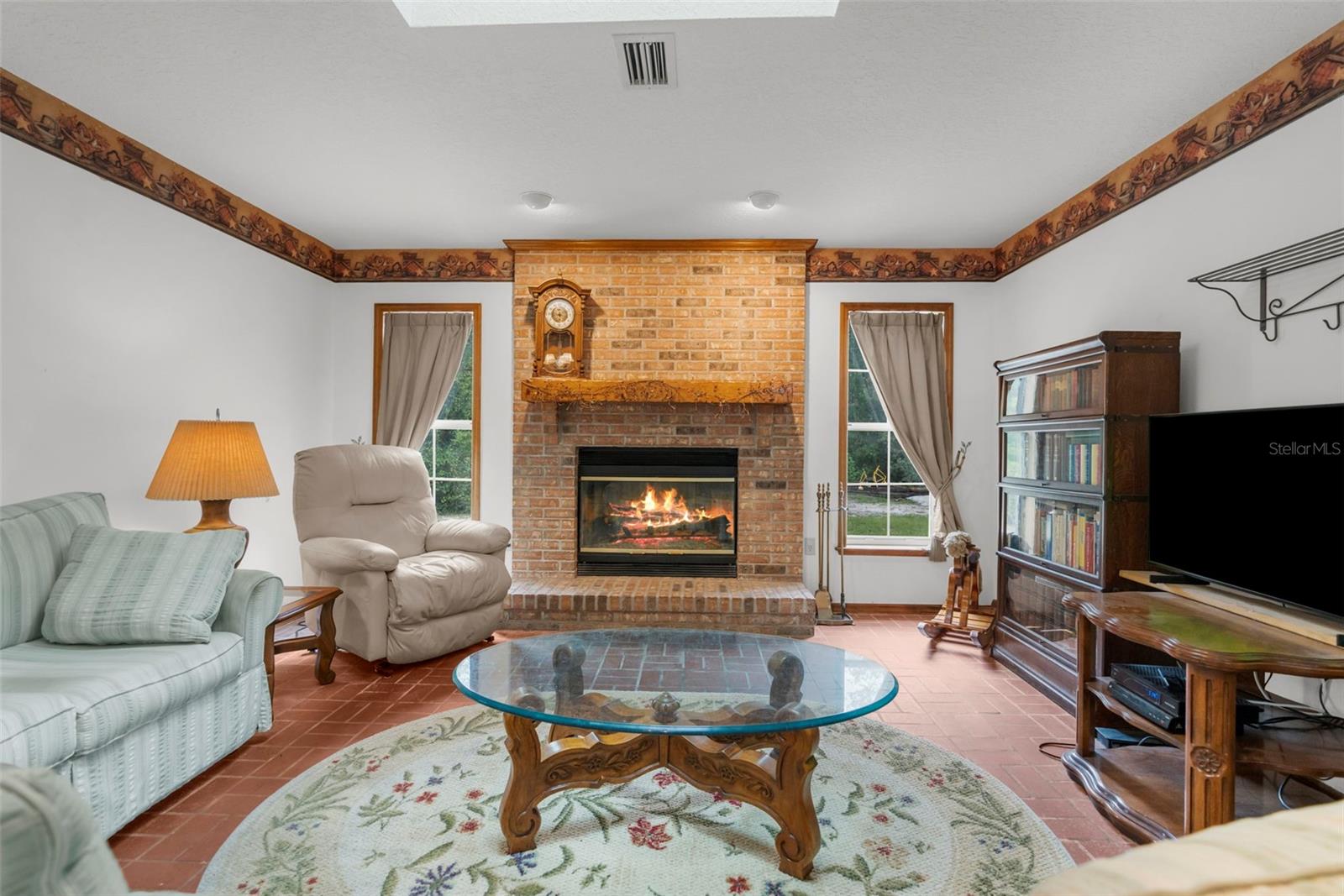 17131 DALBERG DR — photo 8