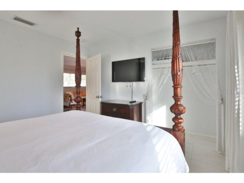 422 JULIA PL #C — photo 11