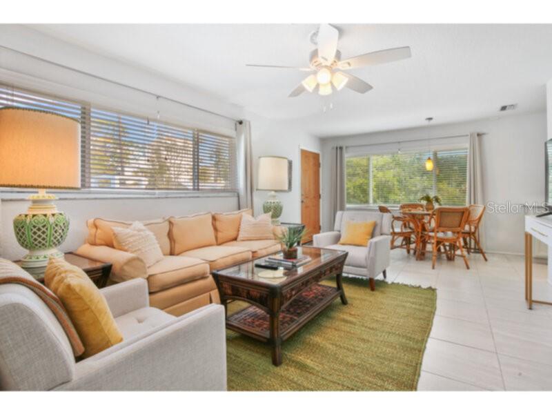 422 JULIA PL #C — photo 2