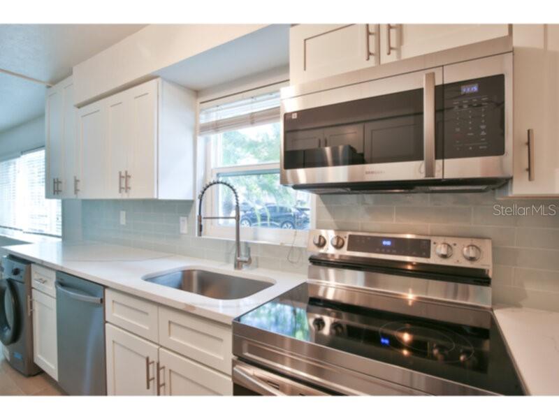 422 JULIA PL #C — photo 7
