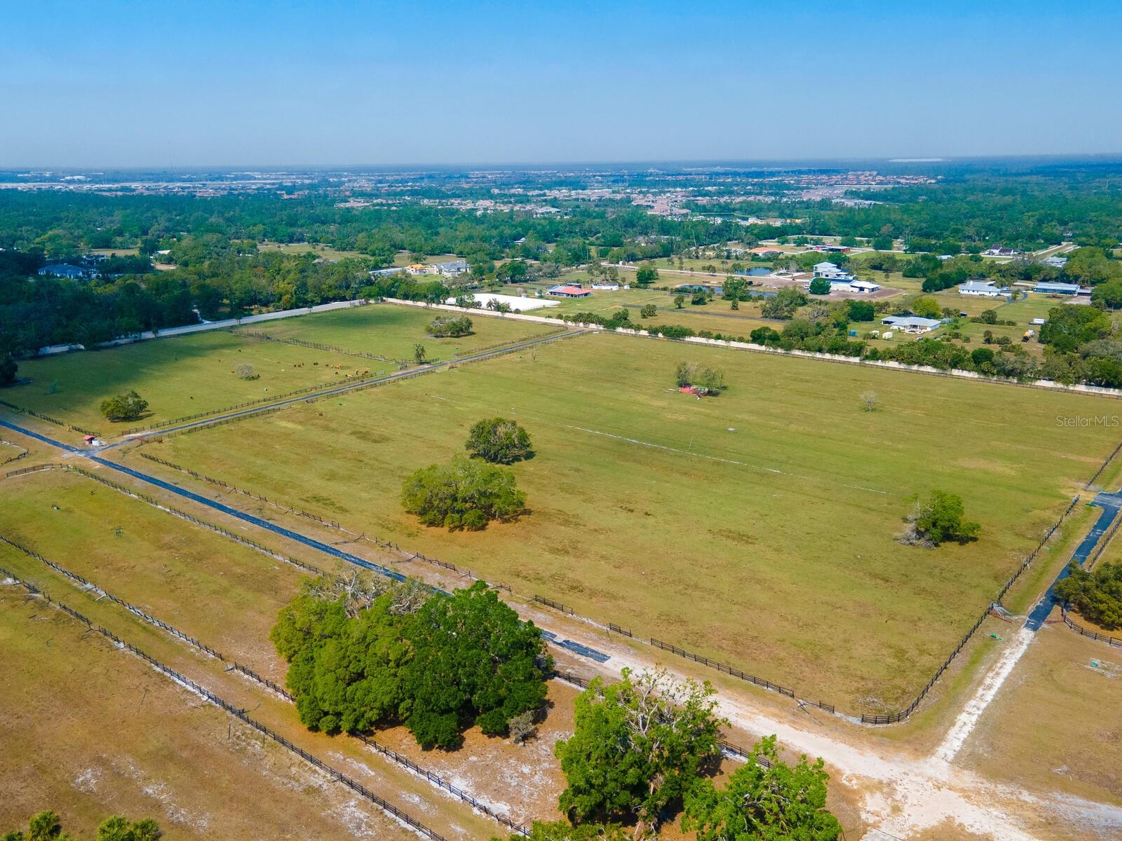 600 N JACKSON RD — photo 49