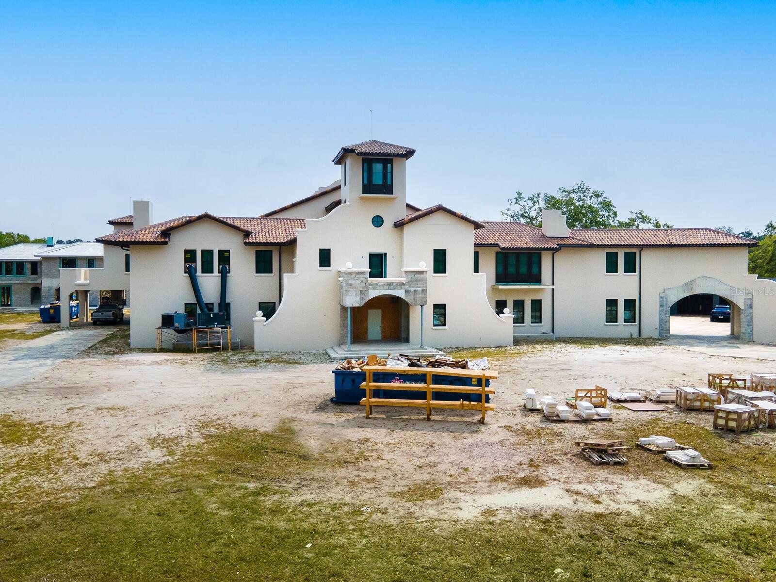 600 N JACKSON RD — photo 51