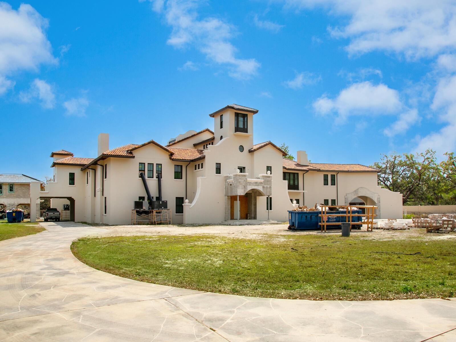 600 N JACKSON RD — photo 10