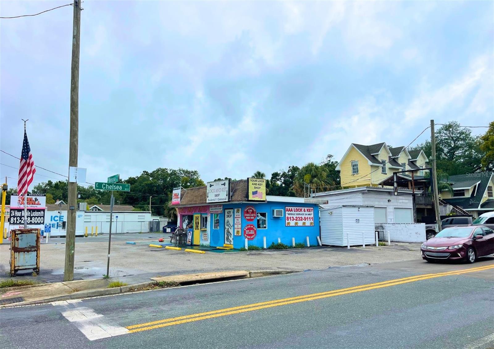 4330 N NEBRASKA AVE — photo 4