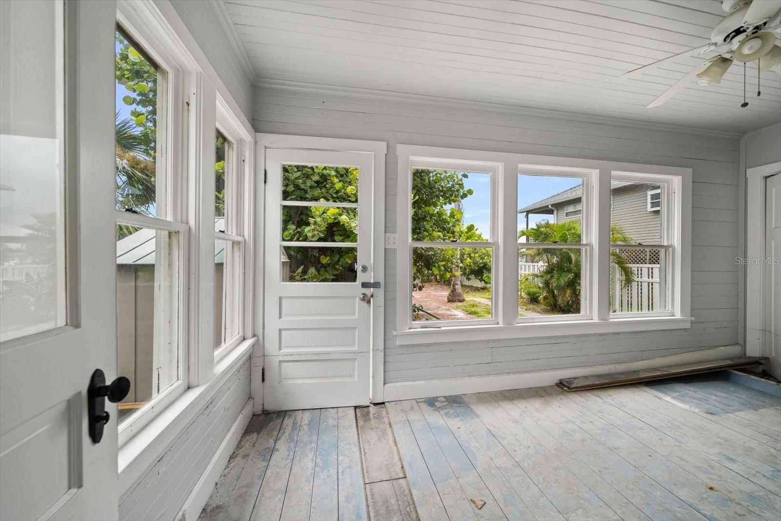 8405 BAYSHORE DR — photo 21
