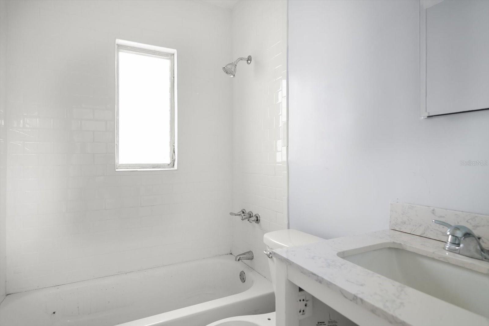 8405 BAYSHORE DR — photo 35