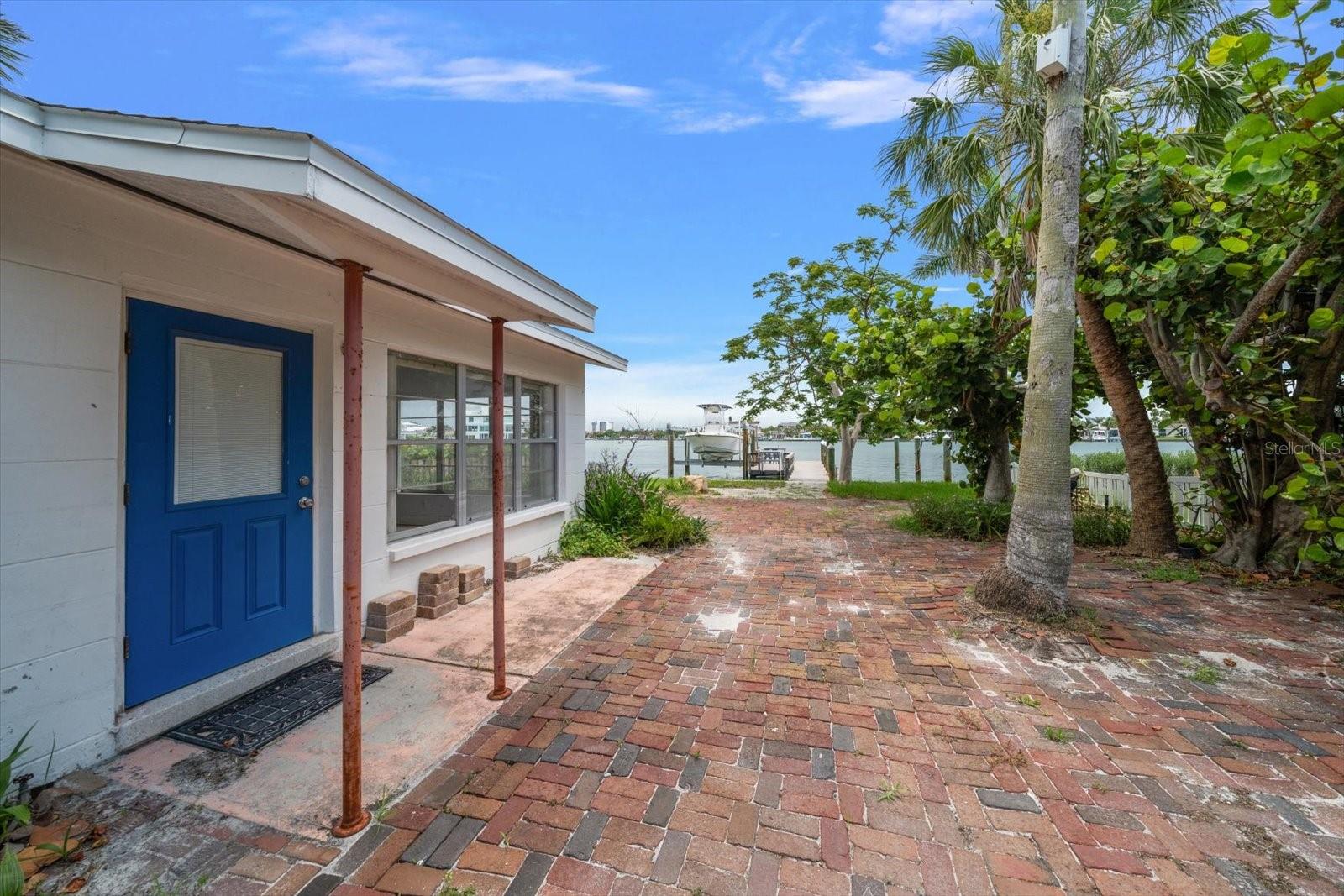 8405 BAYSHORE DR — photo 30
