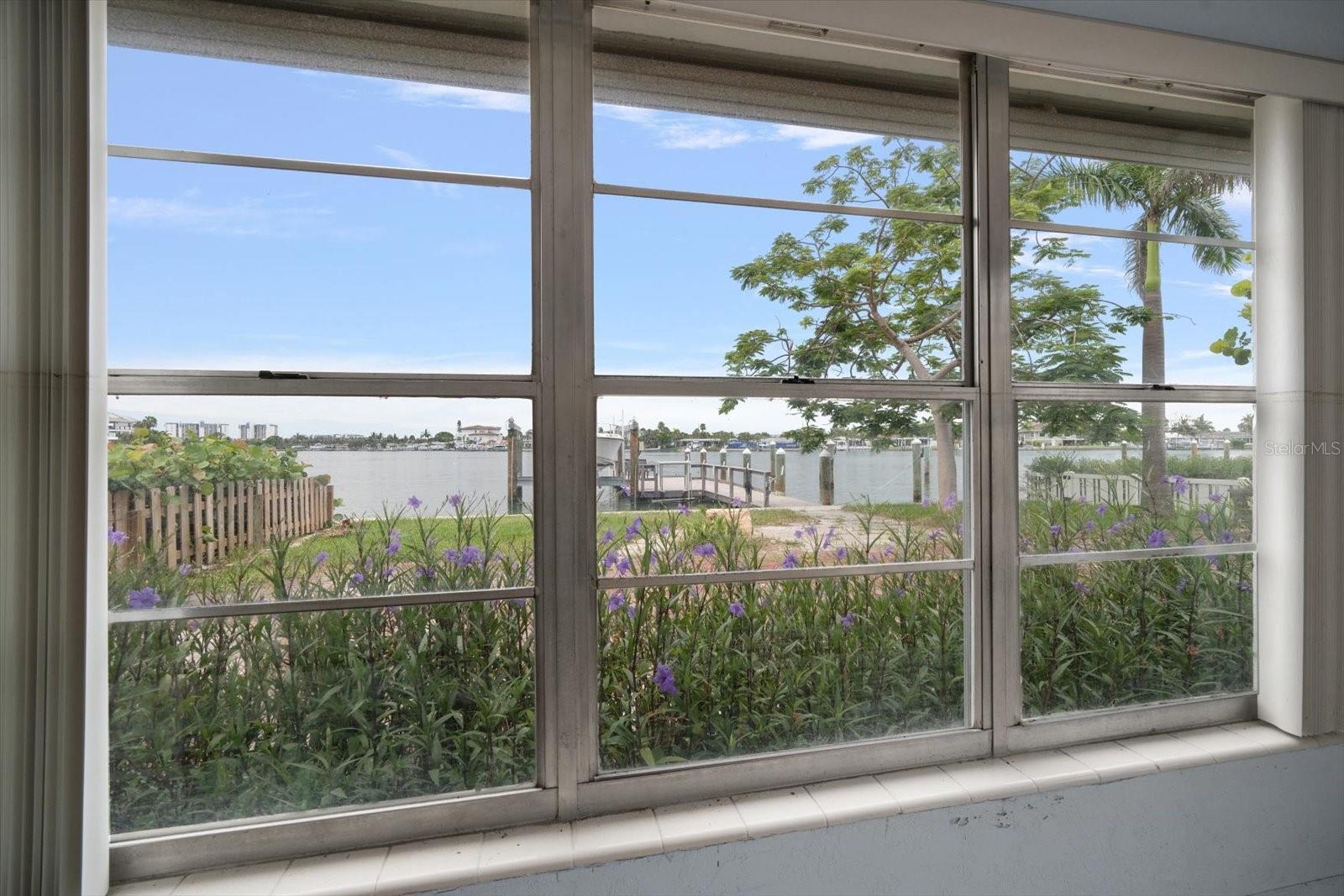 8405 BAYSHORE DR — photo 33