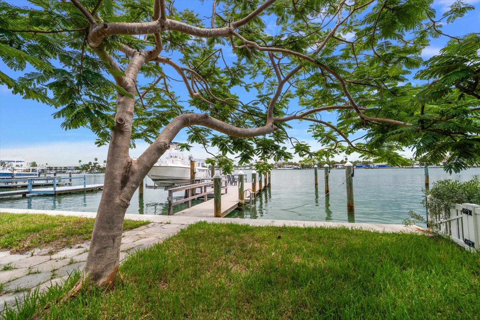 8405 BAYSHORE DR — photo 15