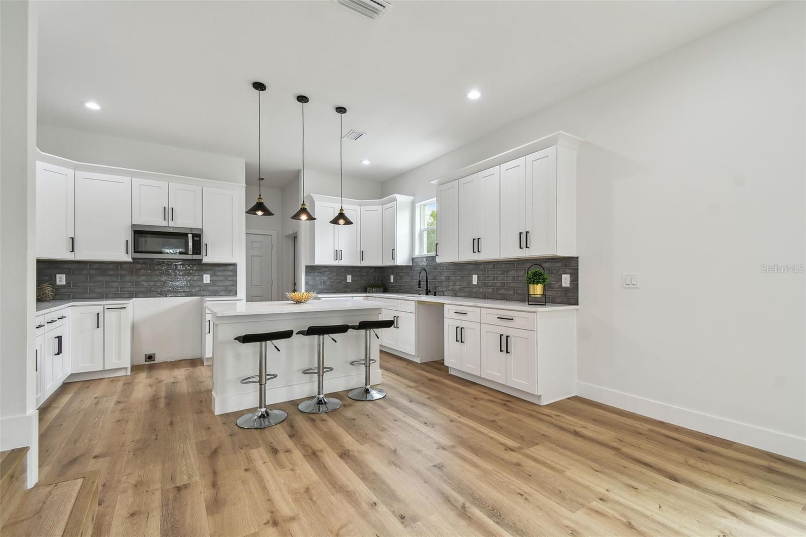 3455 17TH AVE S — photo 8