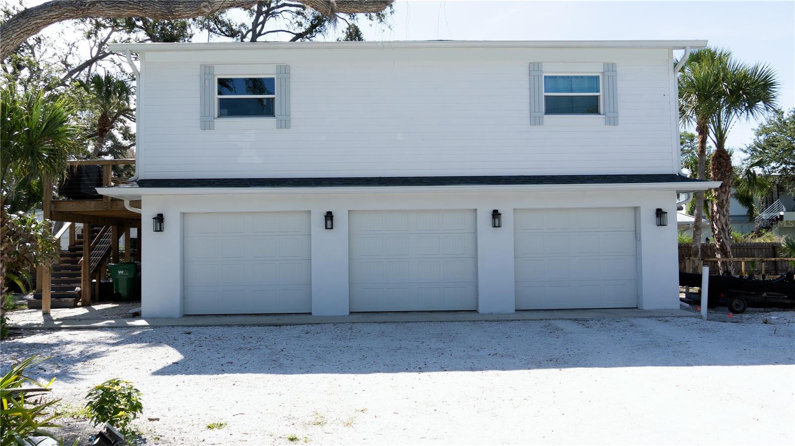 7233 MIDNIGHT PASS RD — photo 22
