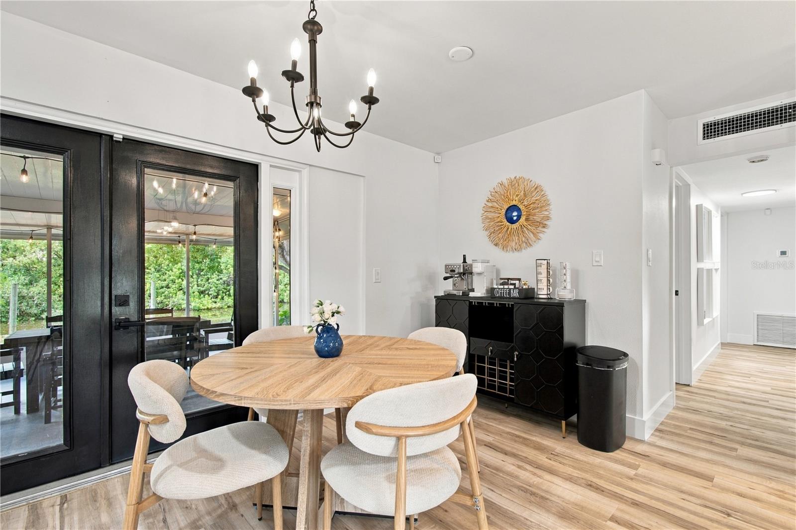 8609 DRIFTWOOD DR — photo 7