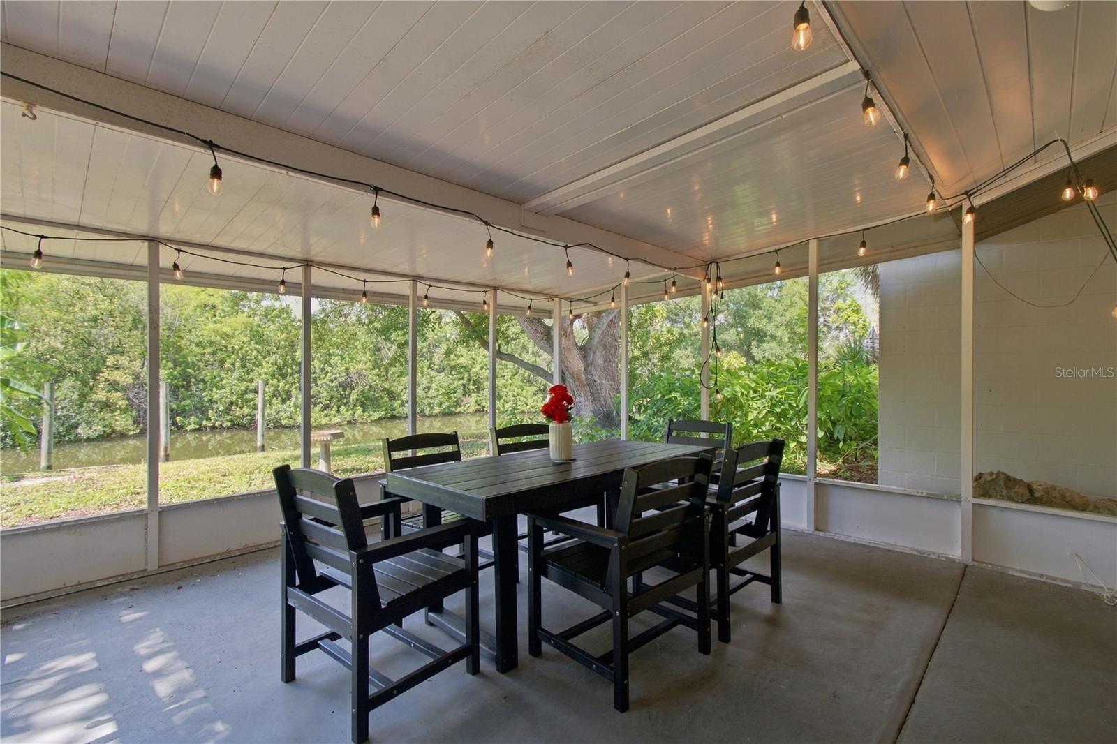8609 DRIFTWOOD DR — photo 22