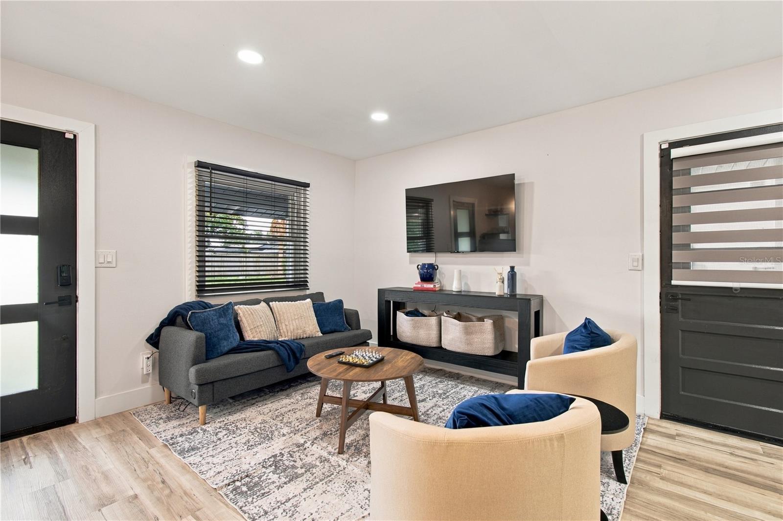 8609 DRIFTWOOD DR — photo 6