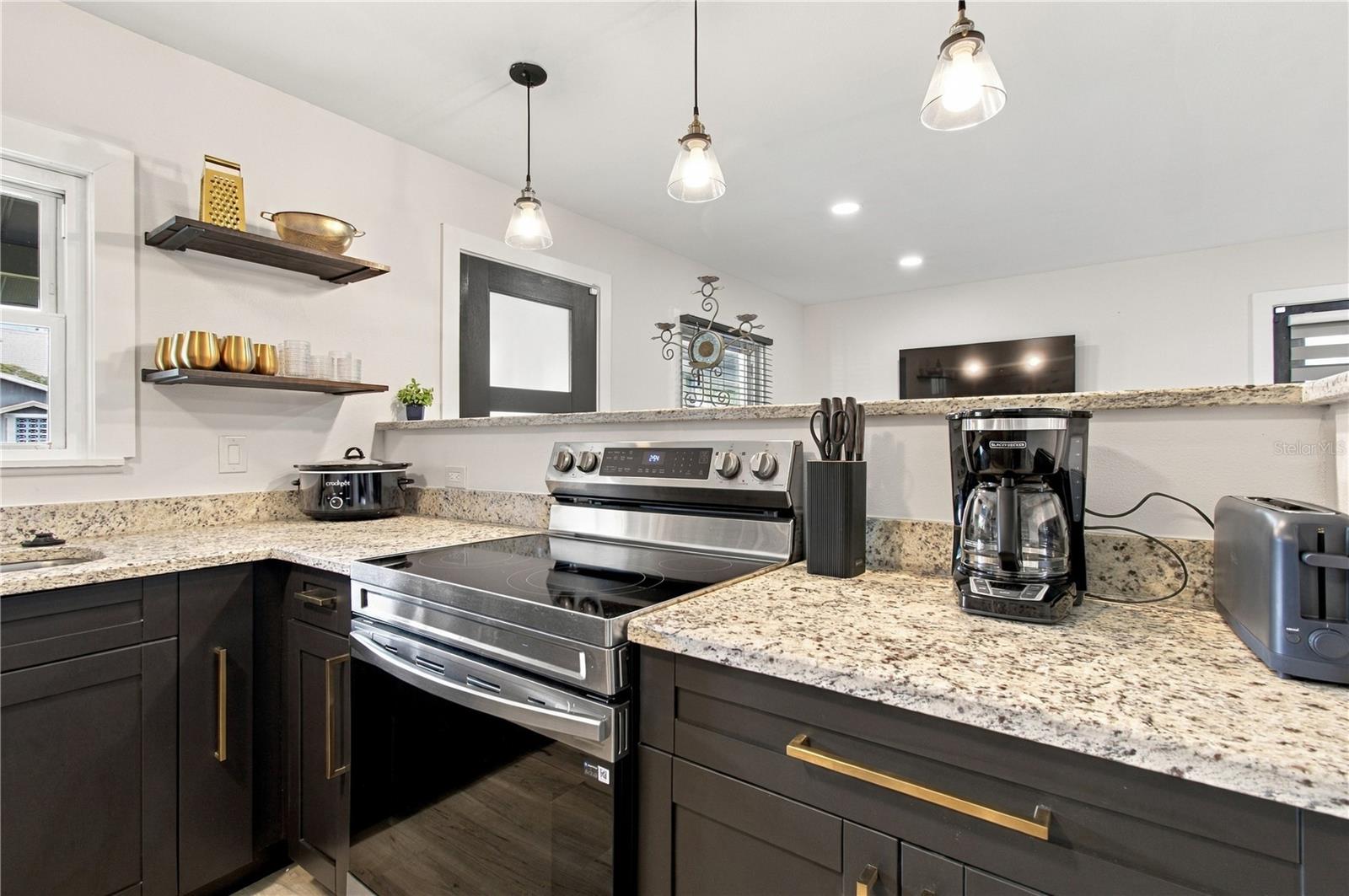 8609 DRIFTWOOD DR — photo 12