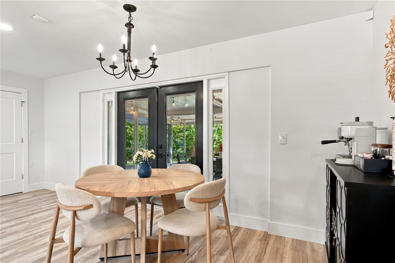 8609 DRIFTWOOD DR — photo 8