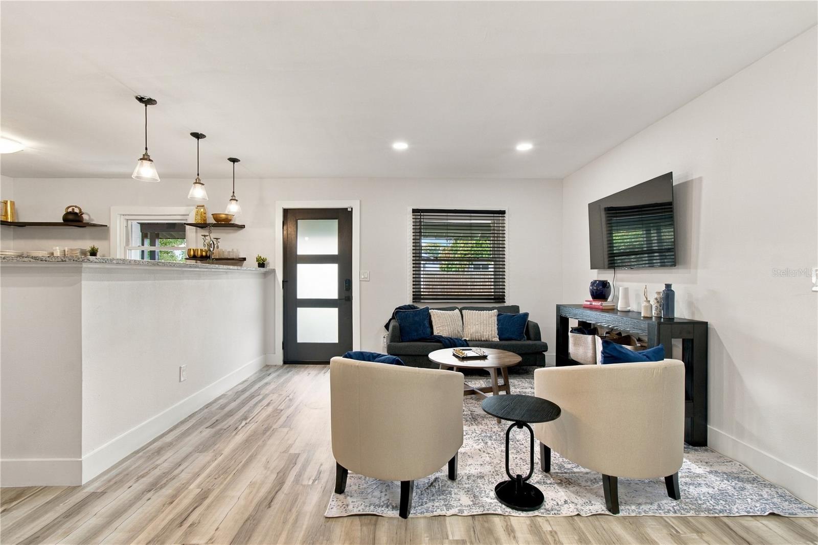 8609 DRIFTWOOD DR — photo 5