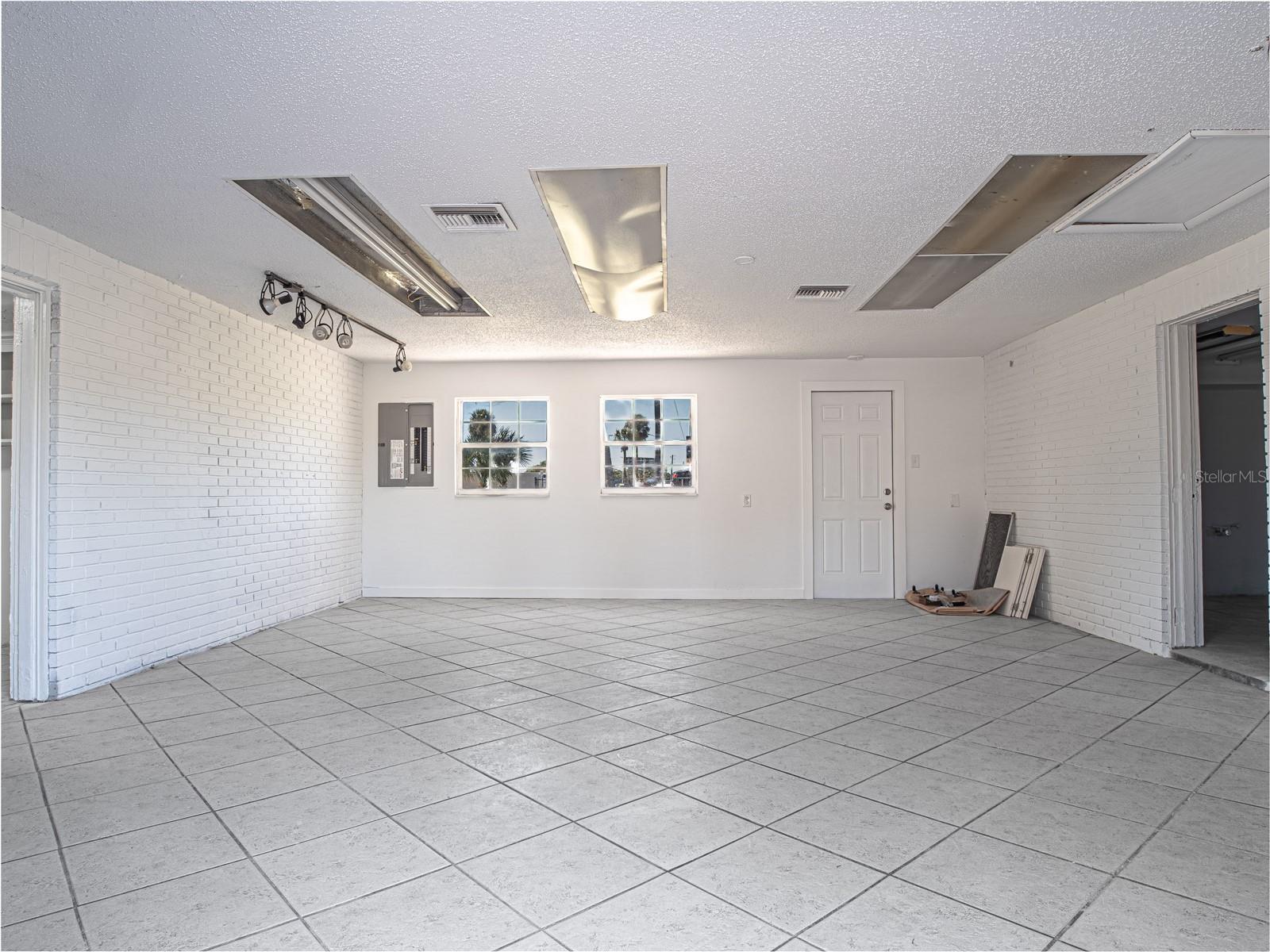 7618 US HIGHWAY 19 — photo 15