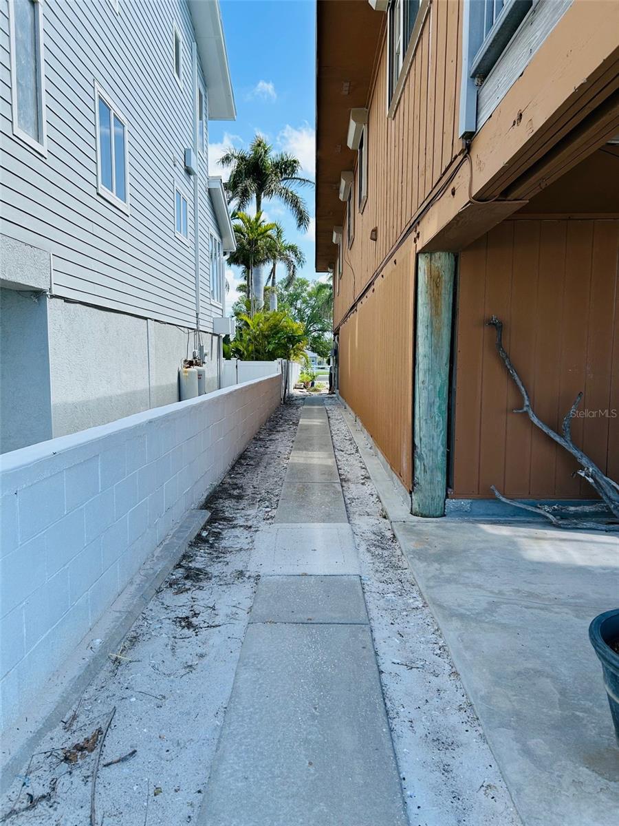 18218 SUNSET BLVD #A — photo 24
