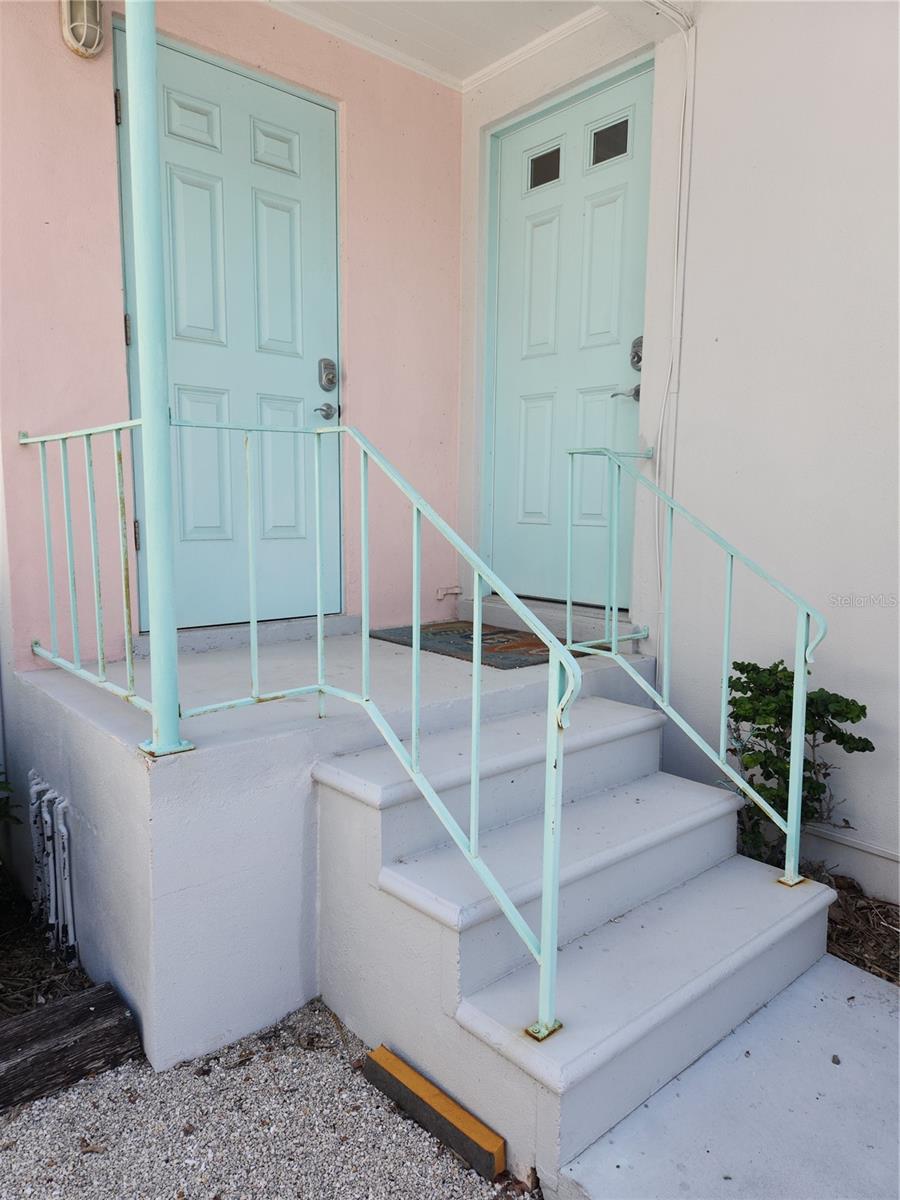 565 GOLDEN GATE PT #1 — photo 17