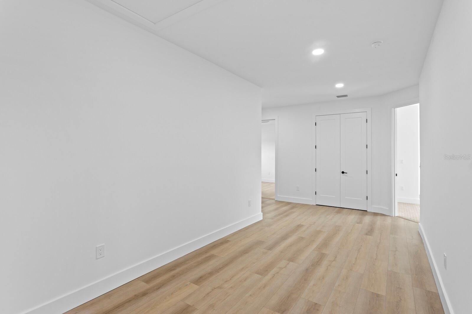 2202 NEWBERGER RD — photo 38
