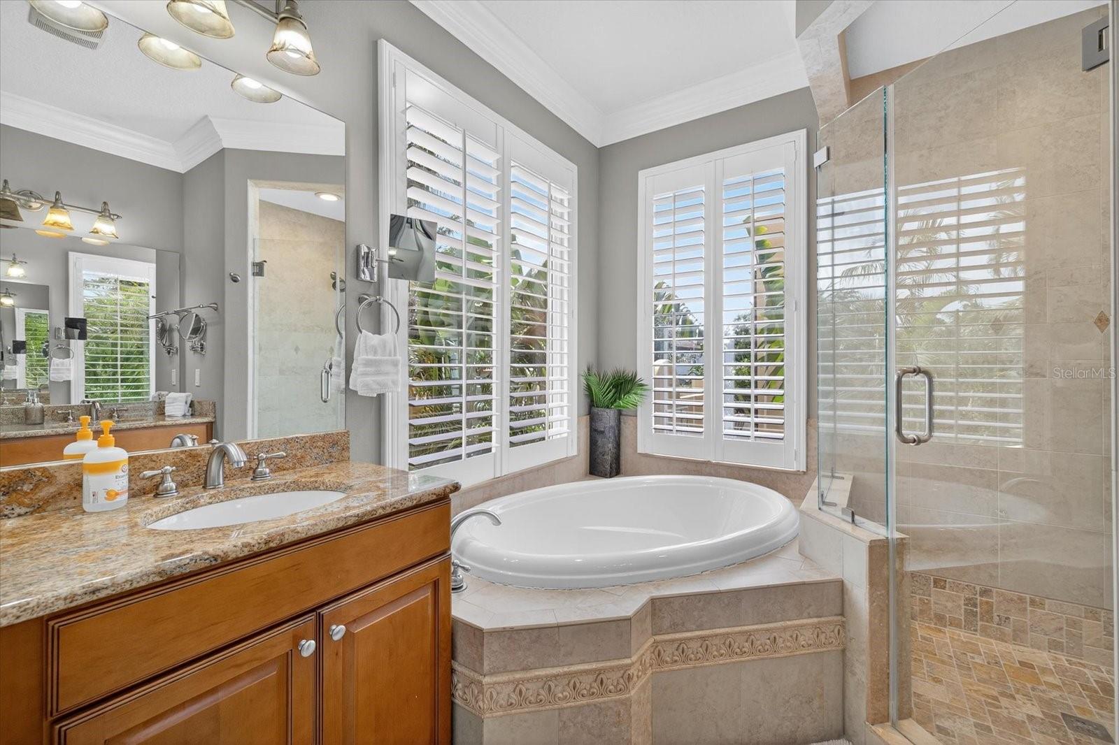 3904 W SANTIAGO ST — photo 48