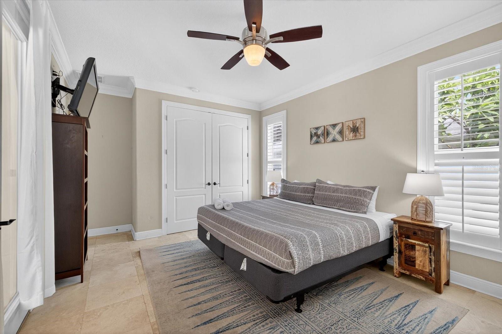 3904 W SANTIAGO ST — photo 28