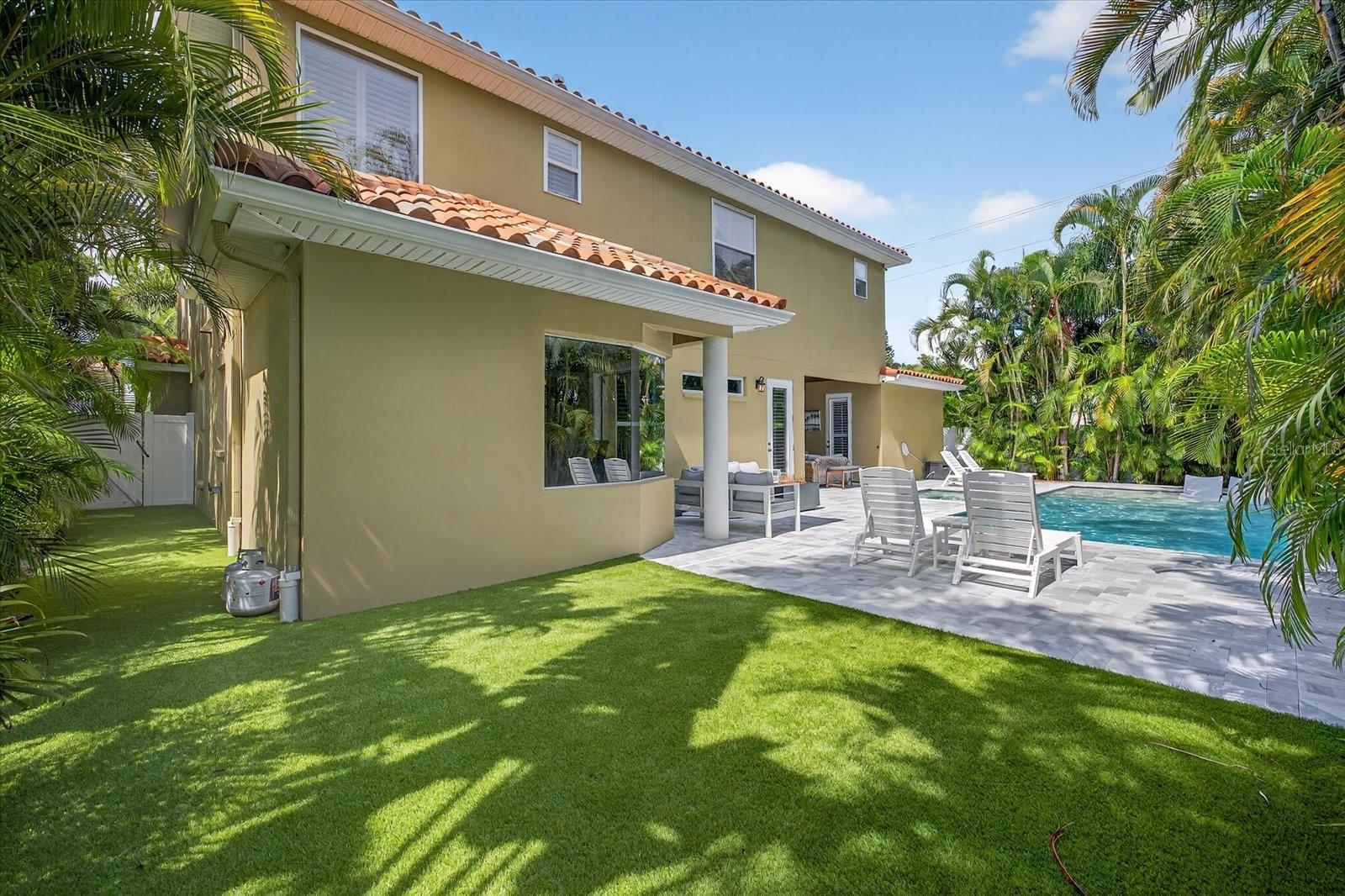 3904 W SANTIAGO ST — photo 57
