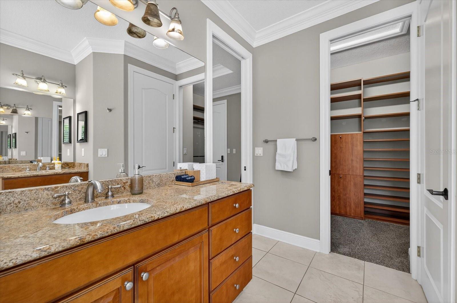 3904 W SANTIAGO ST — photo 50