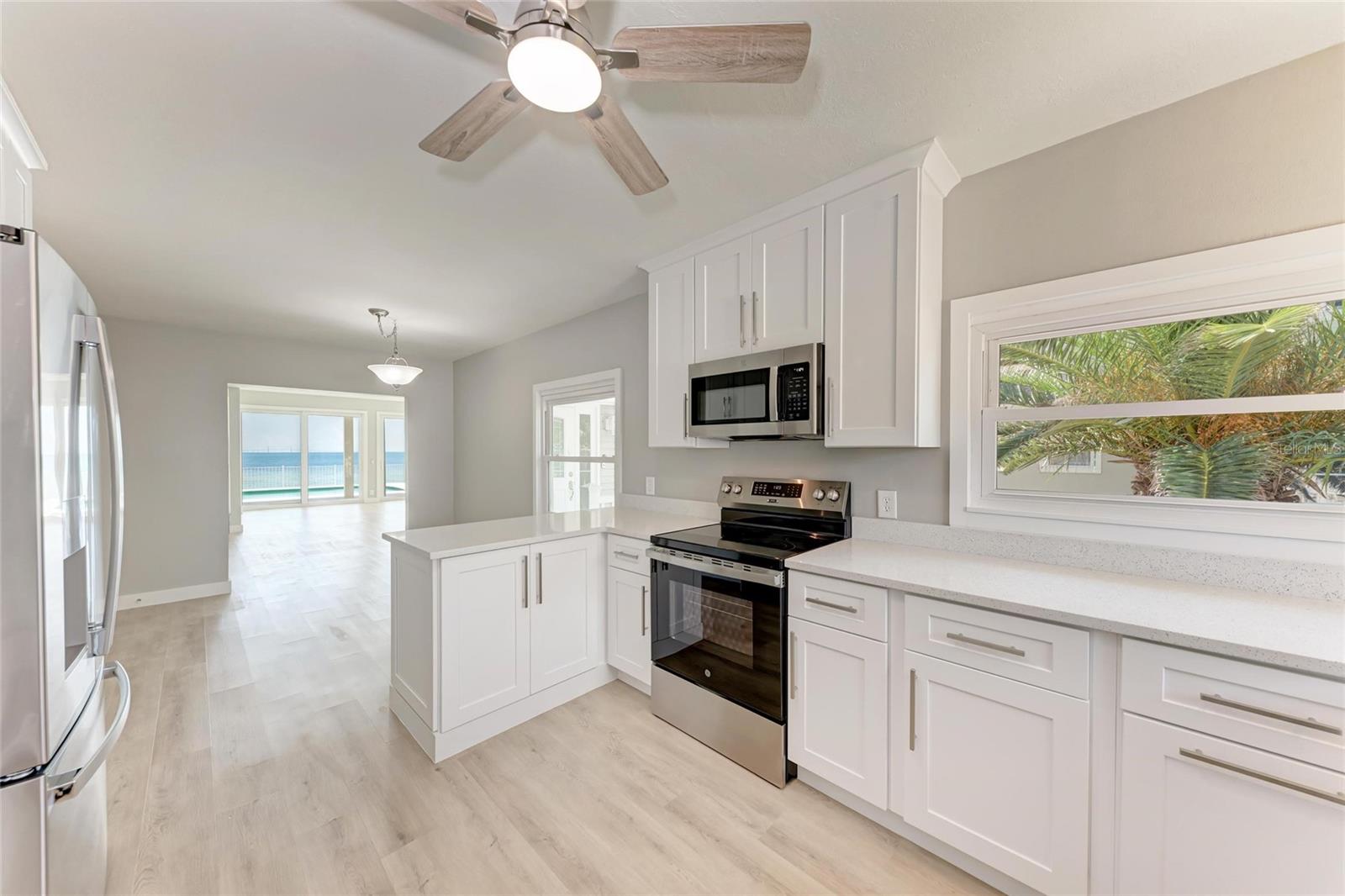893 N SHORE DR — photo 18