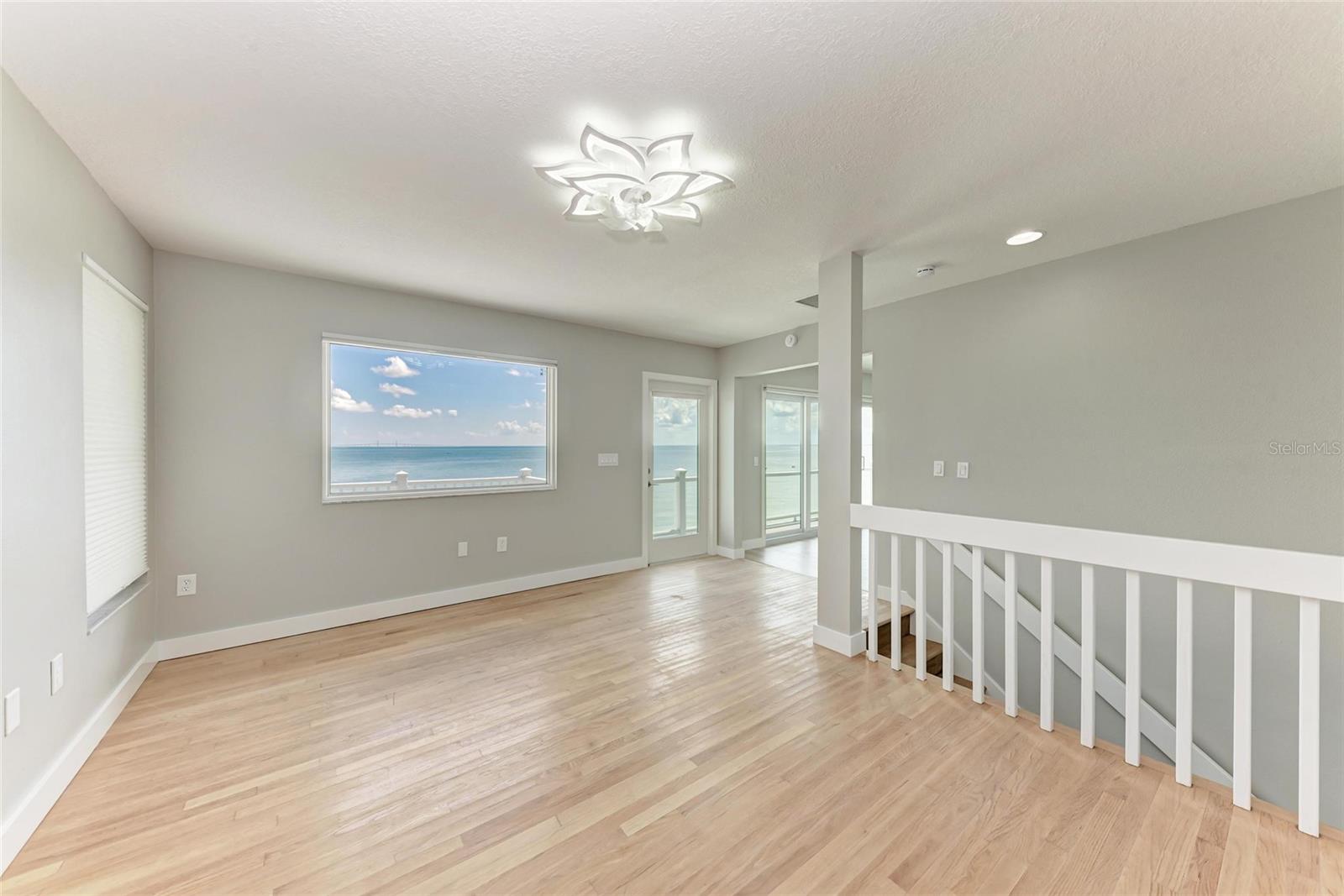893 N SHORE DR — photo 31