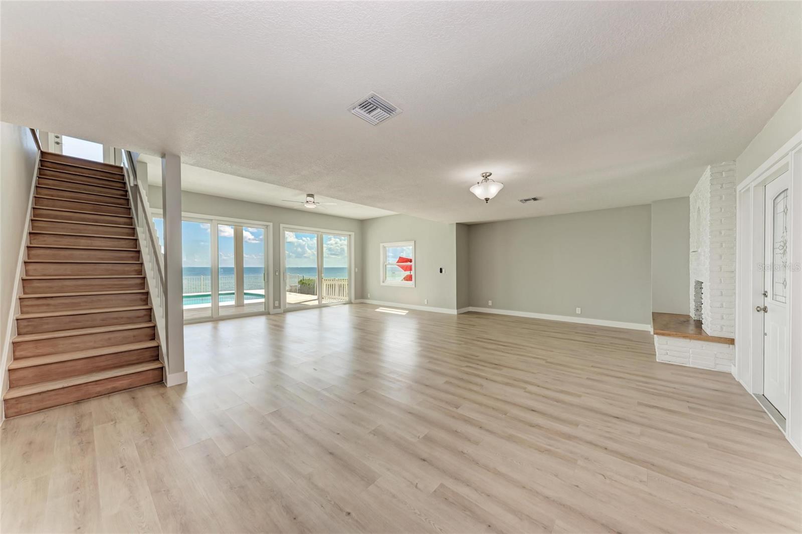 893 N SHORE DR — photo 10