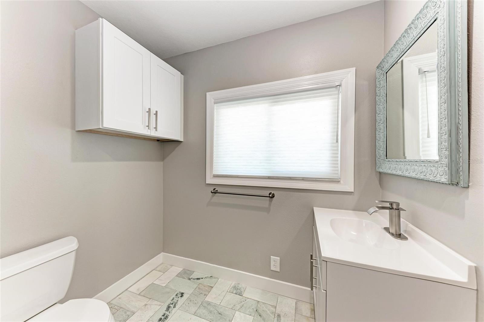 893 N SHORE DR — photo 26