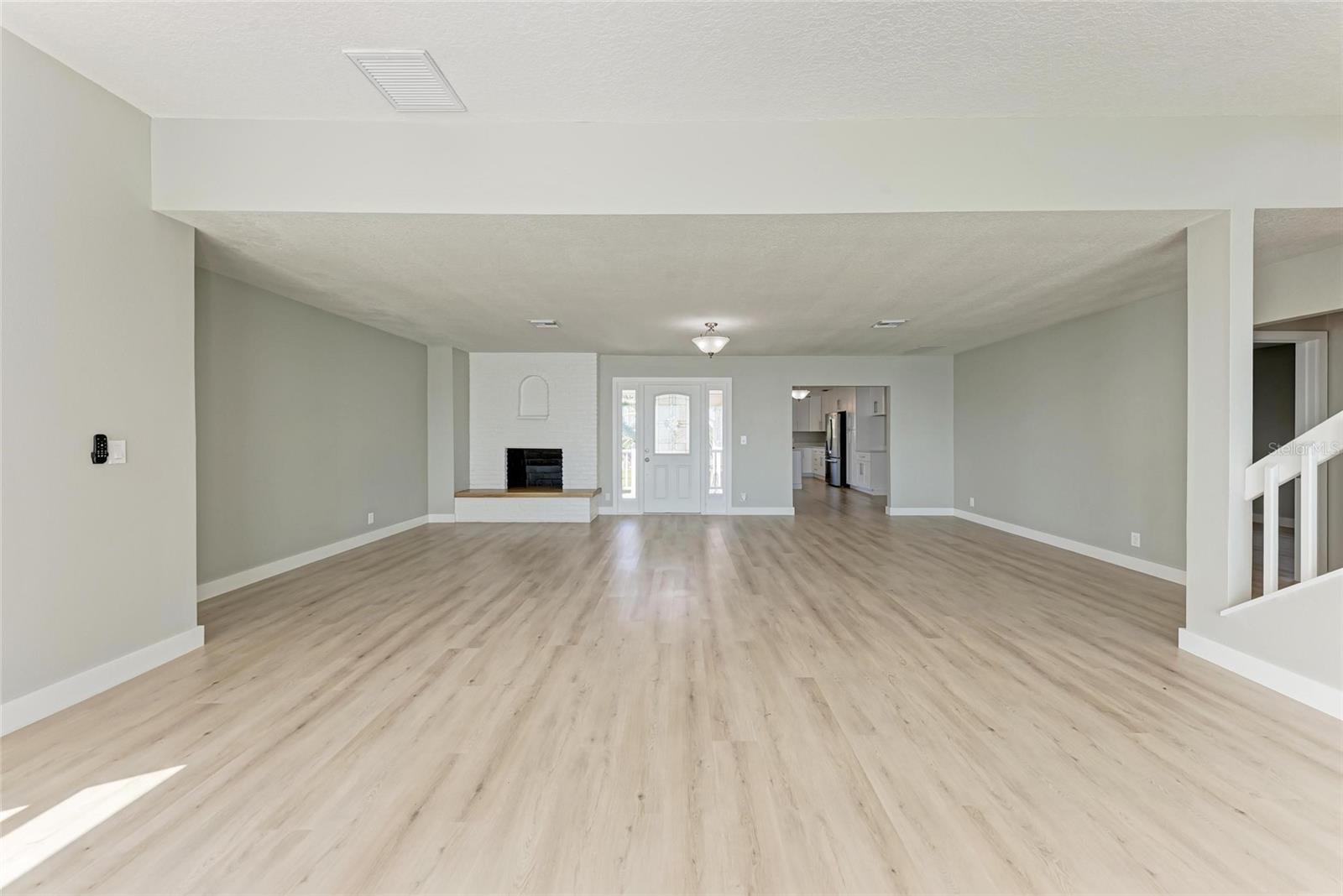893 N SHORE DR — photo 14