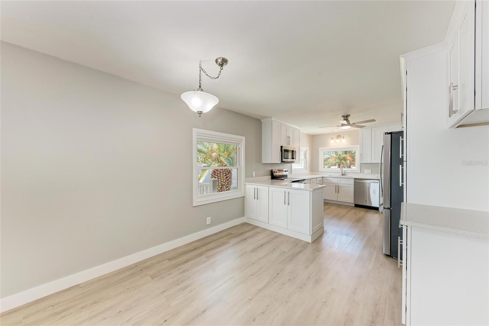893 N SHORE DR — photo 20