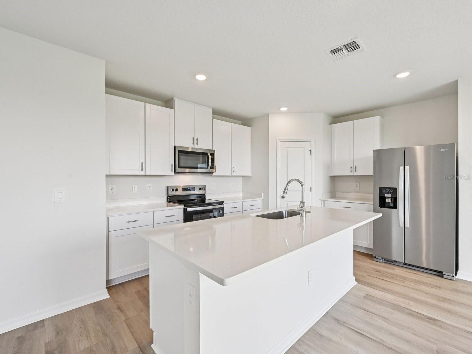 11305 BELLEWOOD TER — photo 9
