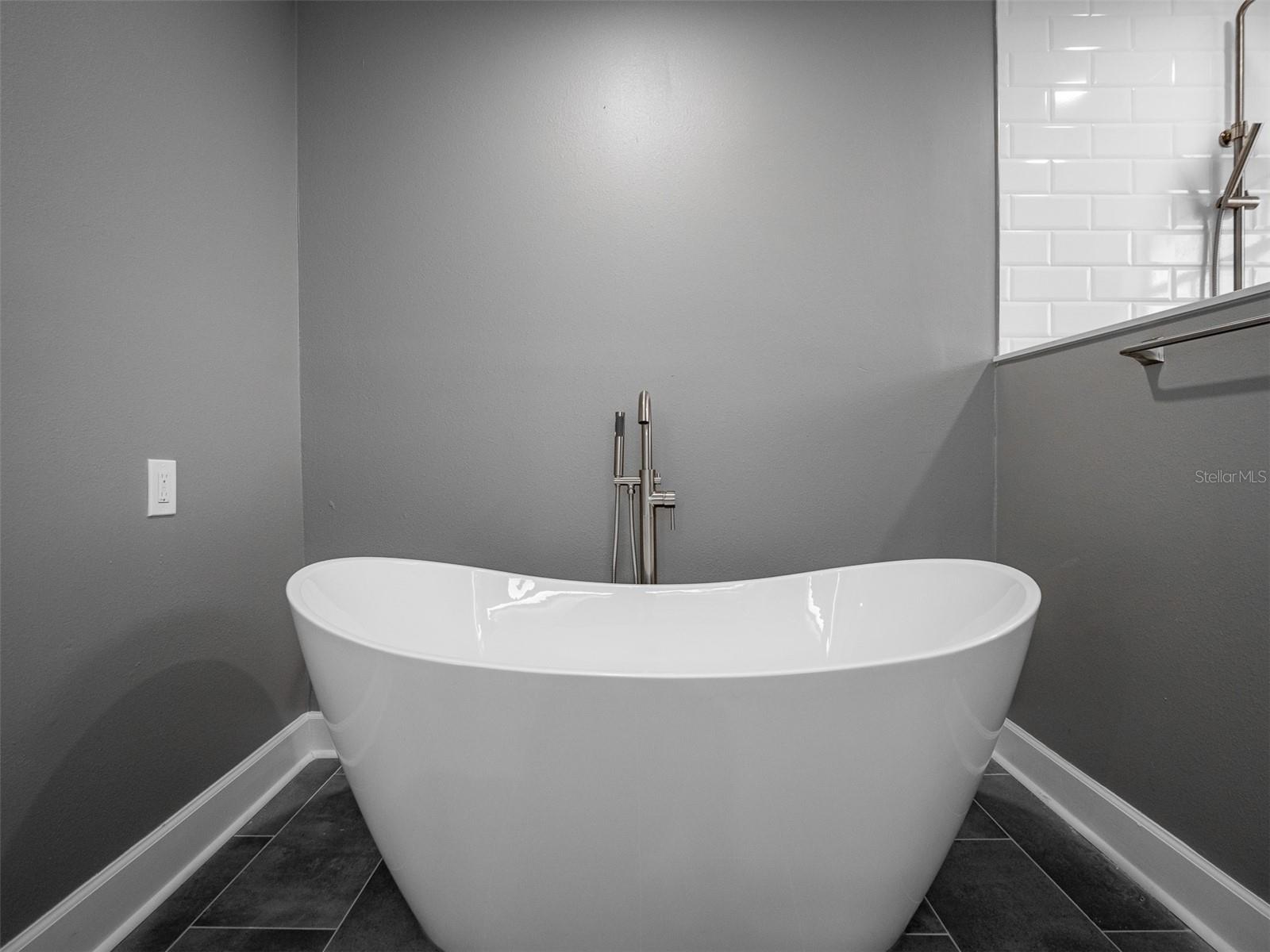 4110 N RIVER VIEW AVE — photo 30