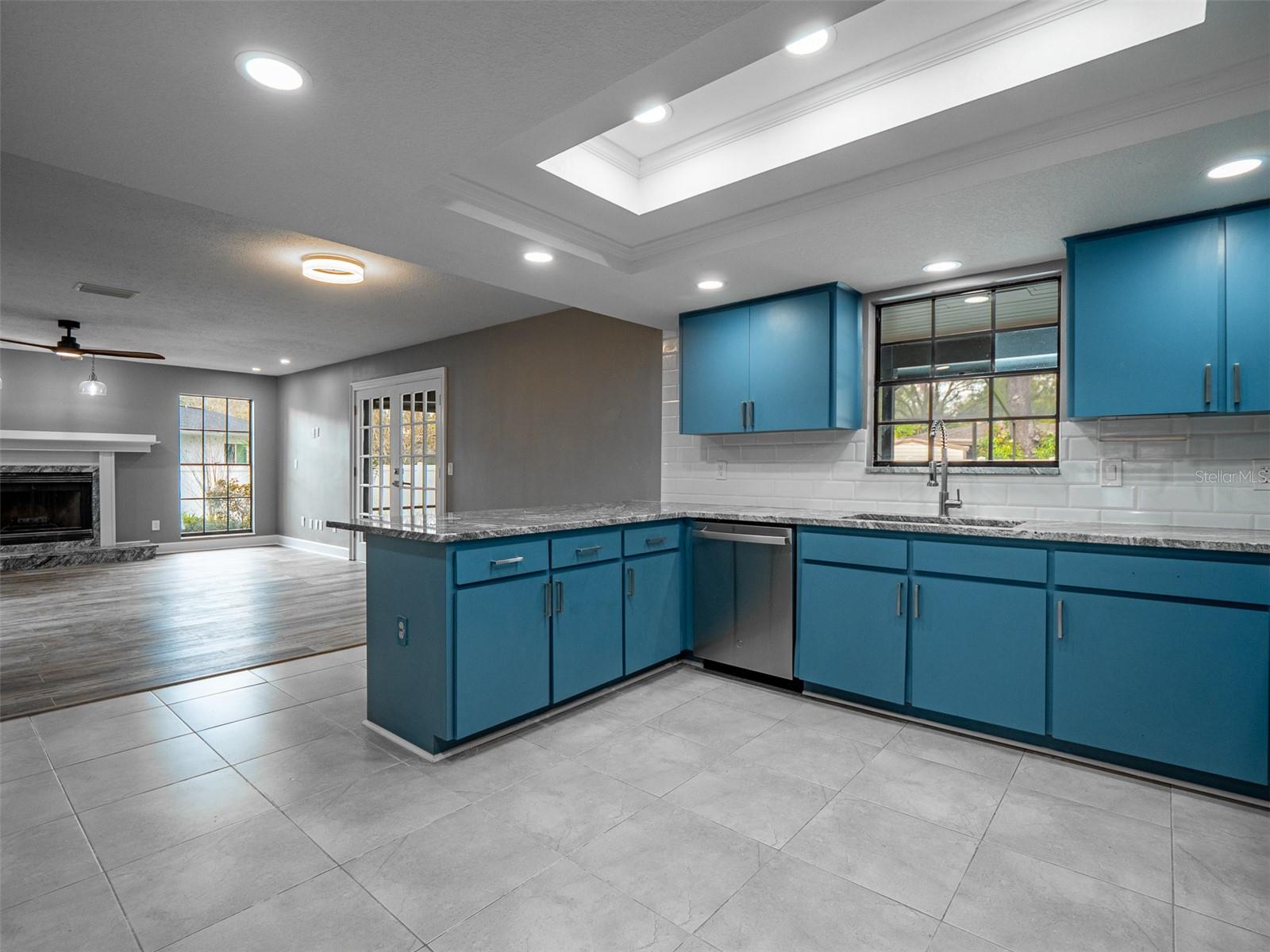 4110 N RIVER VIEW AVE — photo 8