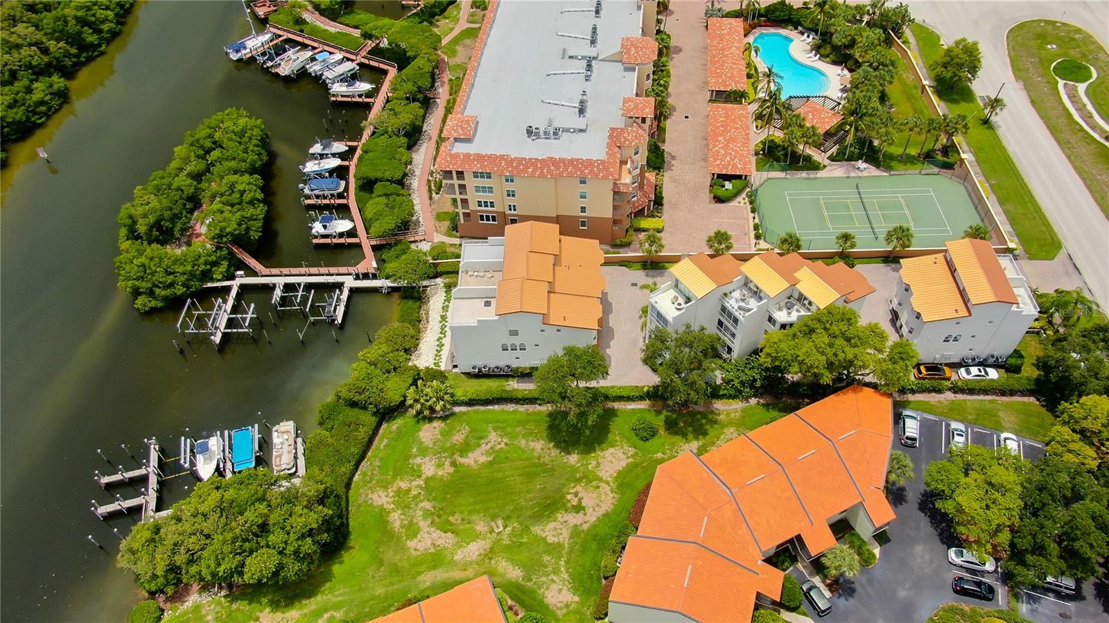 1575 PINELLAS BAYWAY WAY S #1575 — photo 20