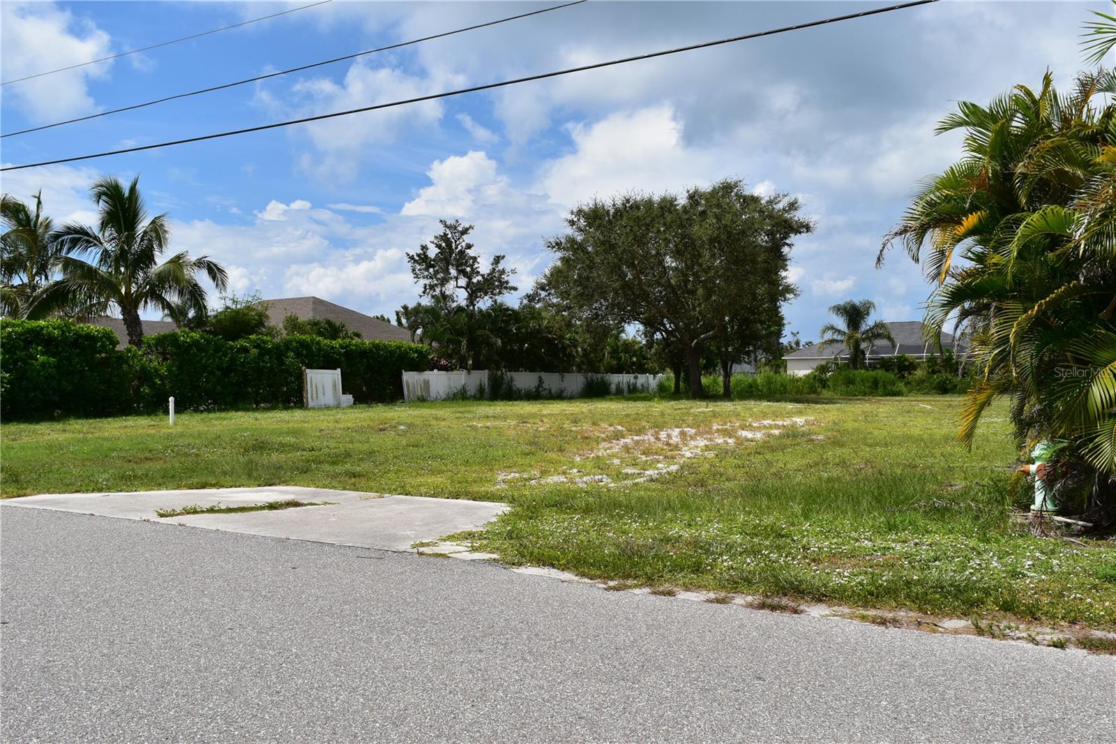2450 ALAMANDER AVE — photo 20