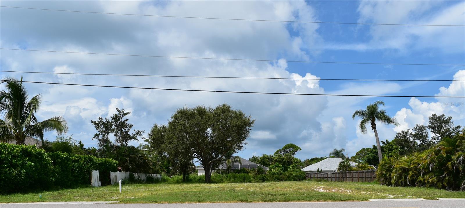 2450 ALAMANDER AVE — photo 10