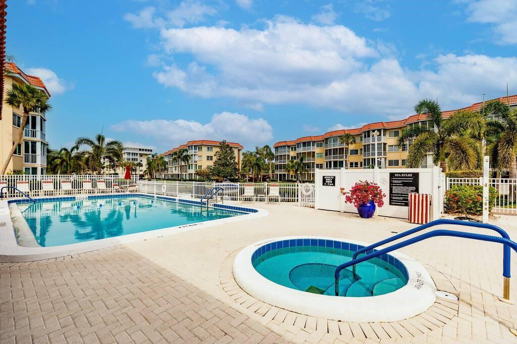 1250 N PORTOFINO DR #302 — photo 19