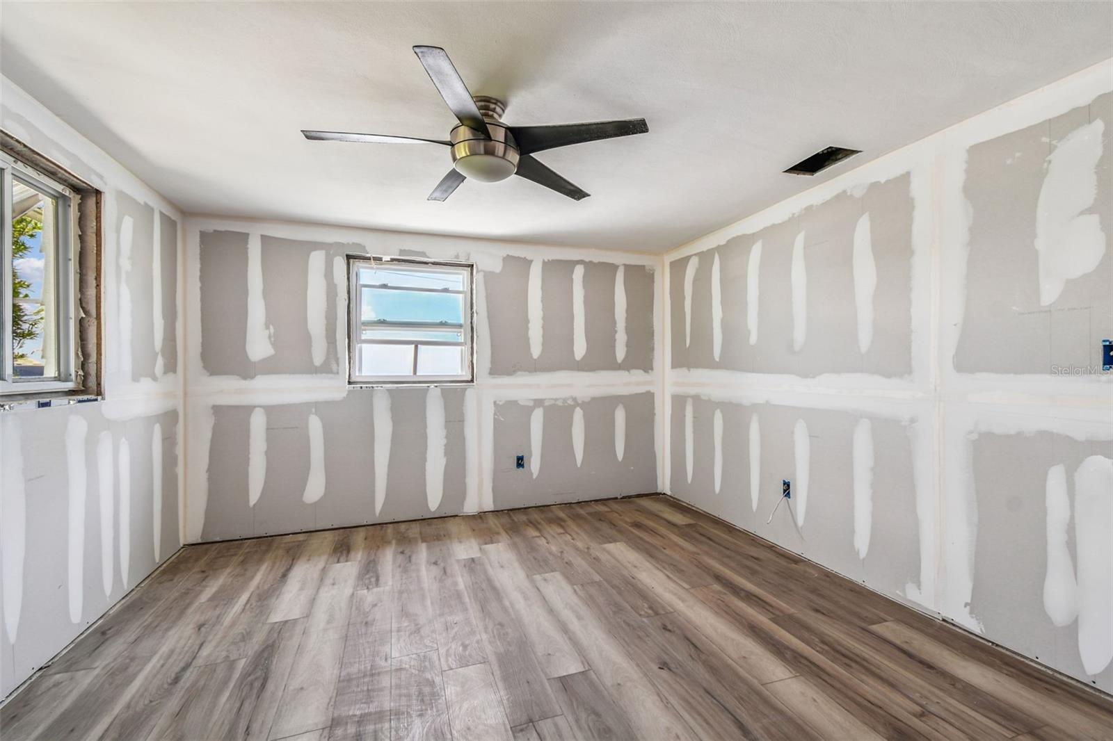 13603 ALLYN DR — photo 26