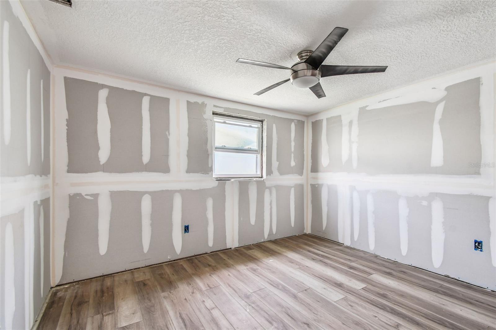13603 ALLYN DR — photo 29