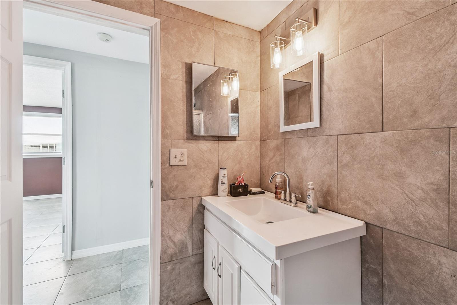 13606 ALLYN DR — photo 29