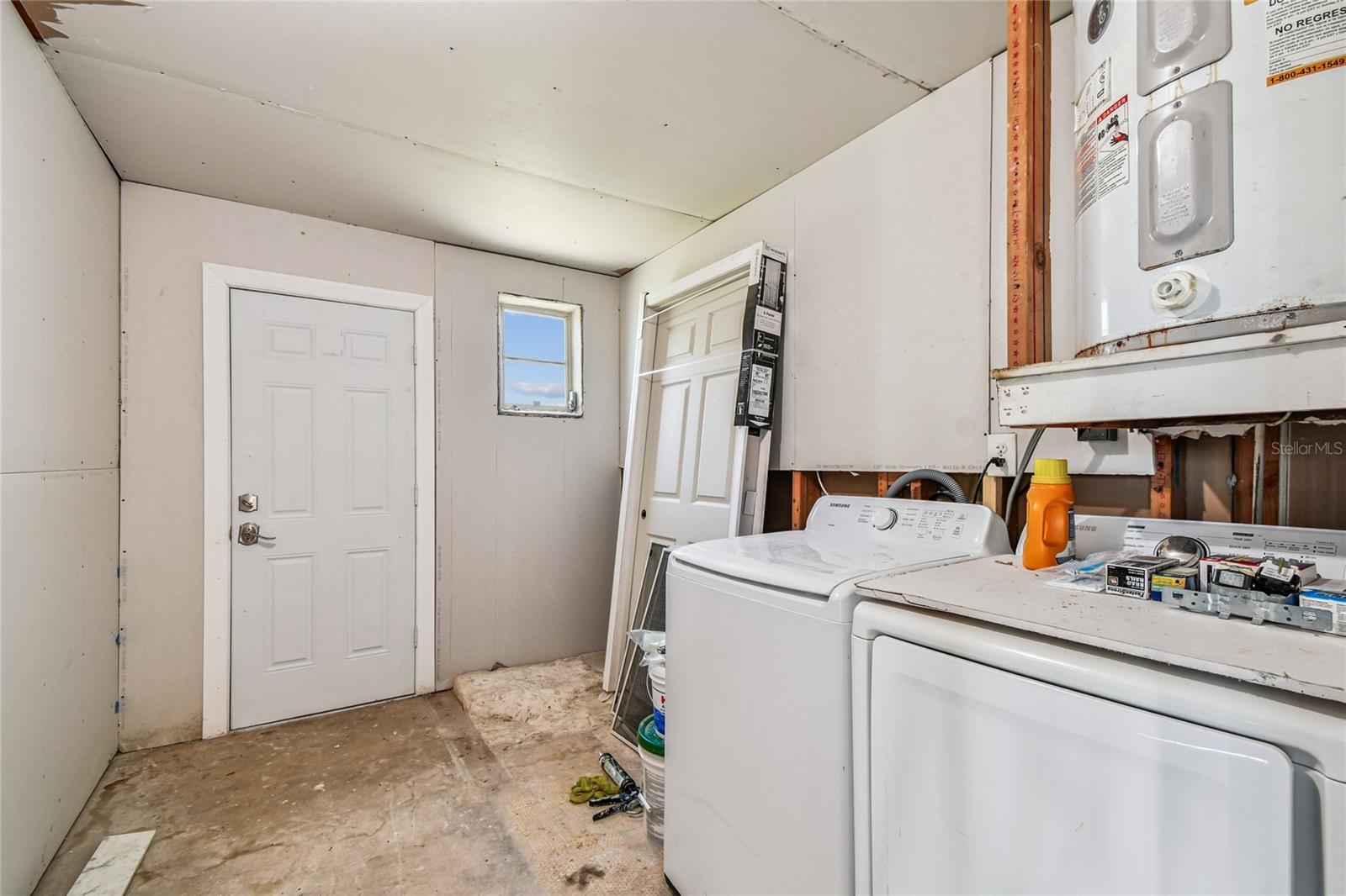 13606 ALLYN DR — photo 38