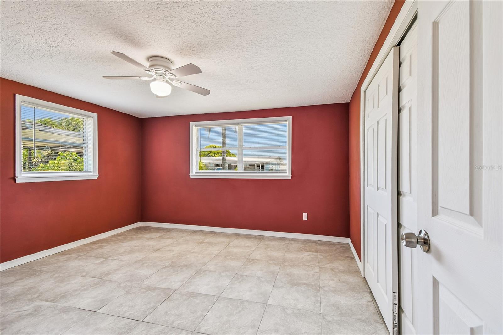 13606 ALLYN DR — photo 21