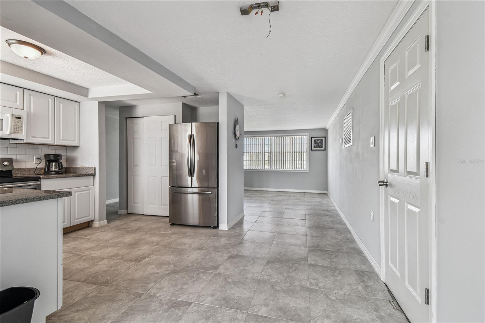 13606 ALLYN DR — photo 11