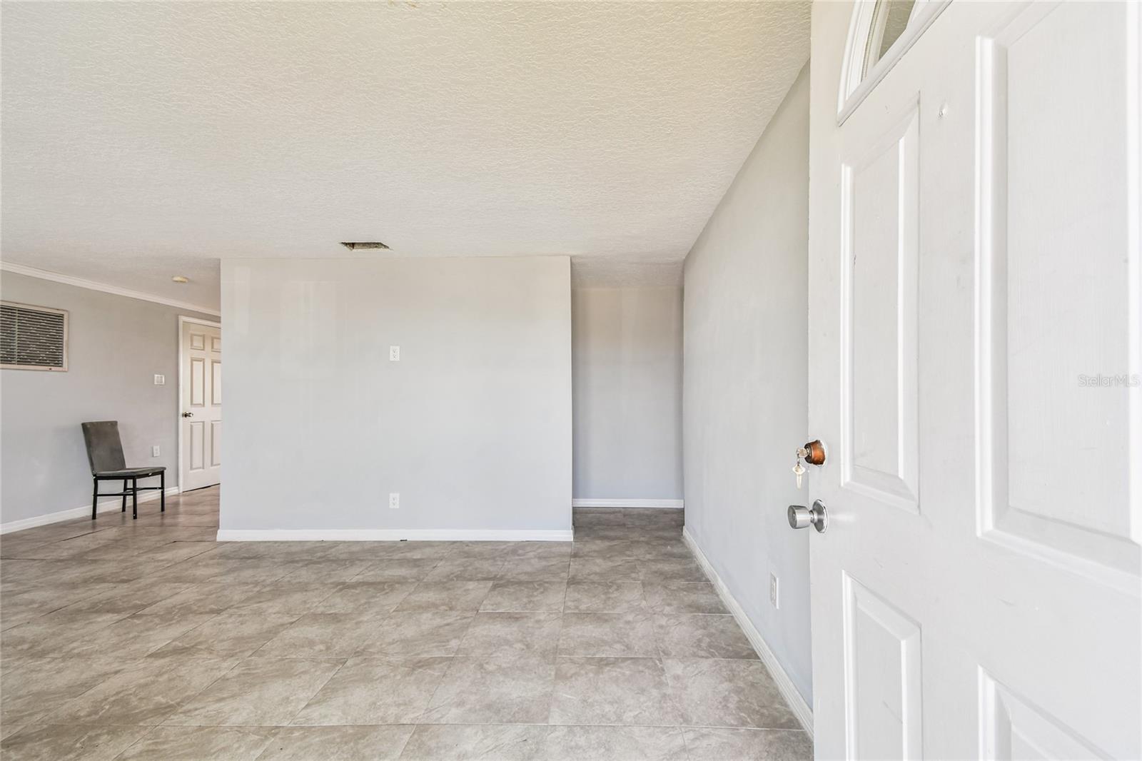 13606 ALLYN DR — photo 4